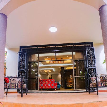 Gazelle Guest House 캄팔라 외부 사진