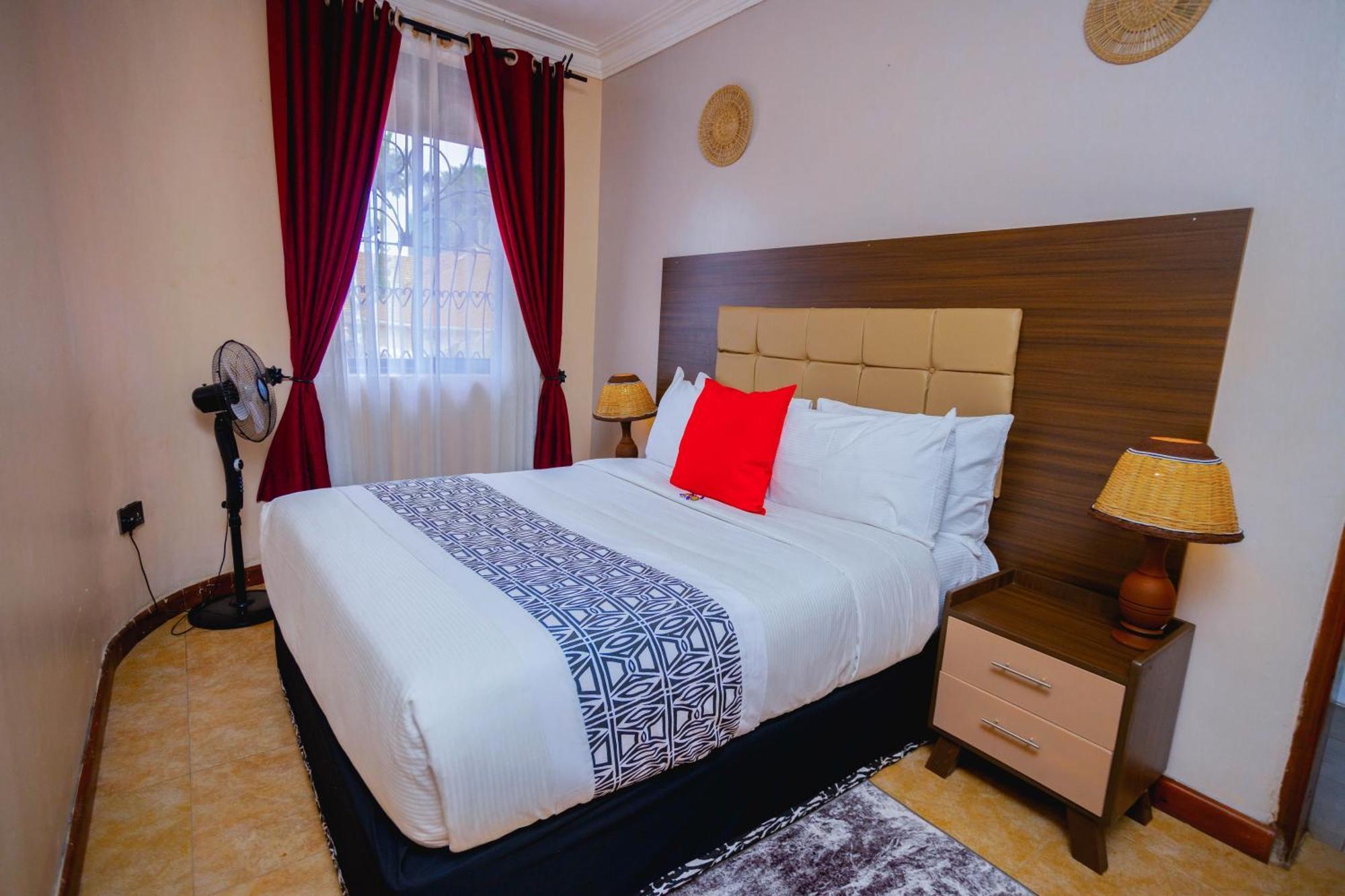 Gazelle Guest House 캄팔라 외부 사진
